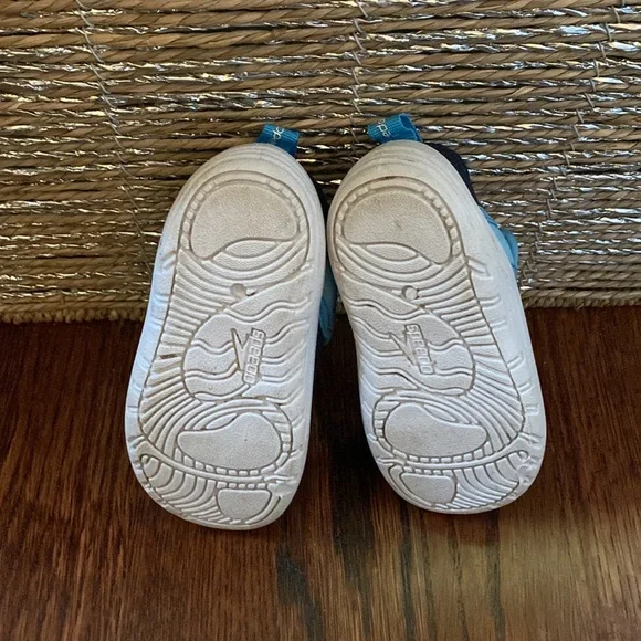 Speedo toddler water shoes - Picture 3 of 3